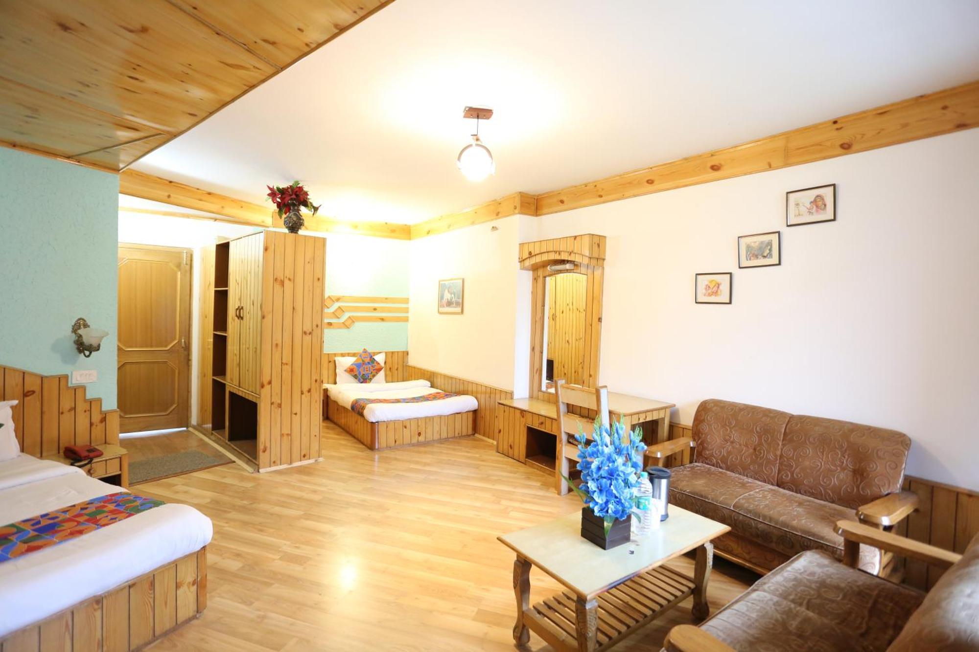 Hotel Surbhi Vashist Luaran gambar