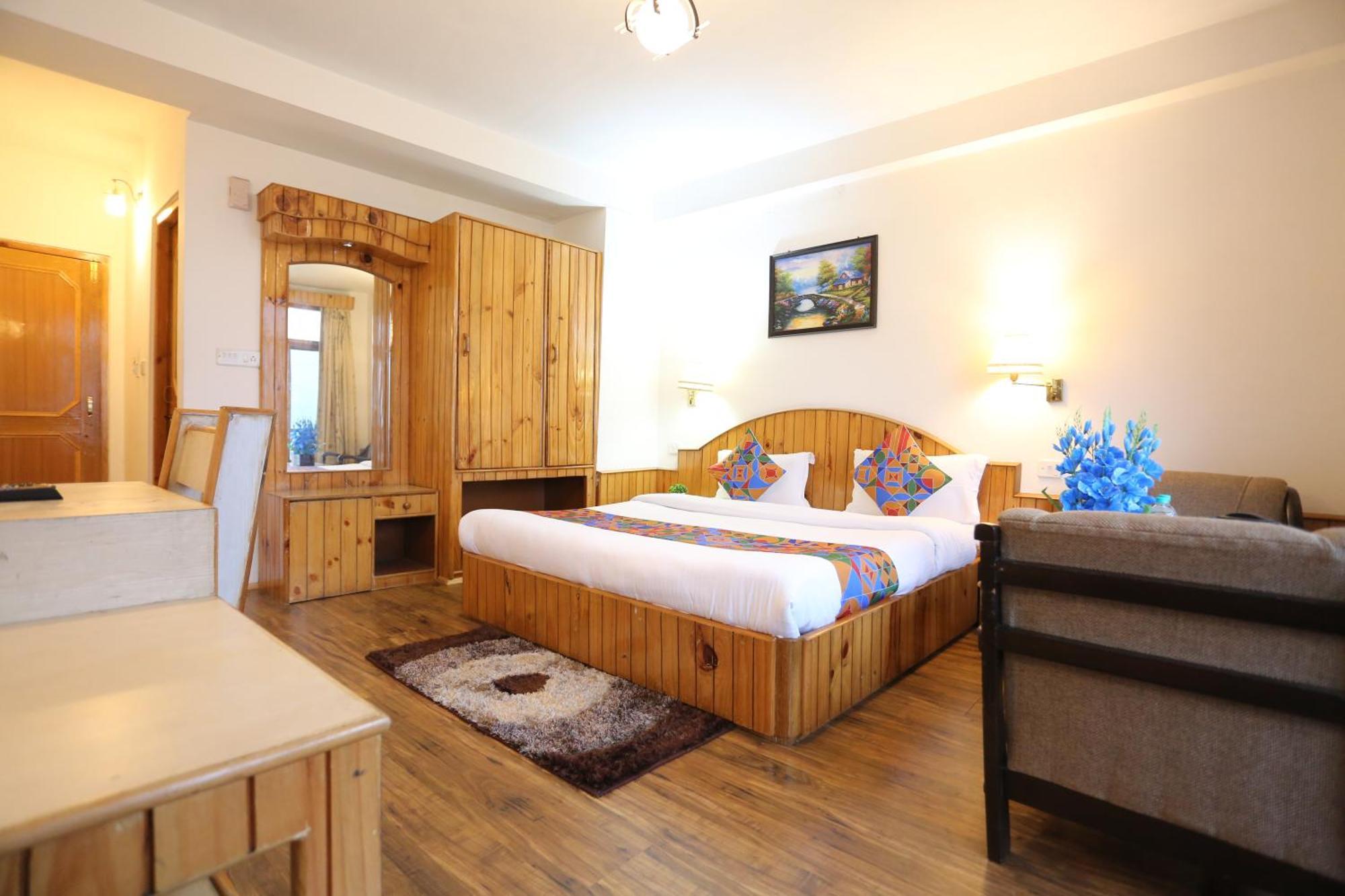 Hotel Surbhi Vashist Luaran gambar