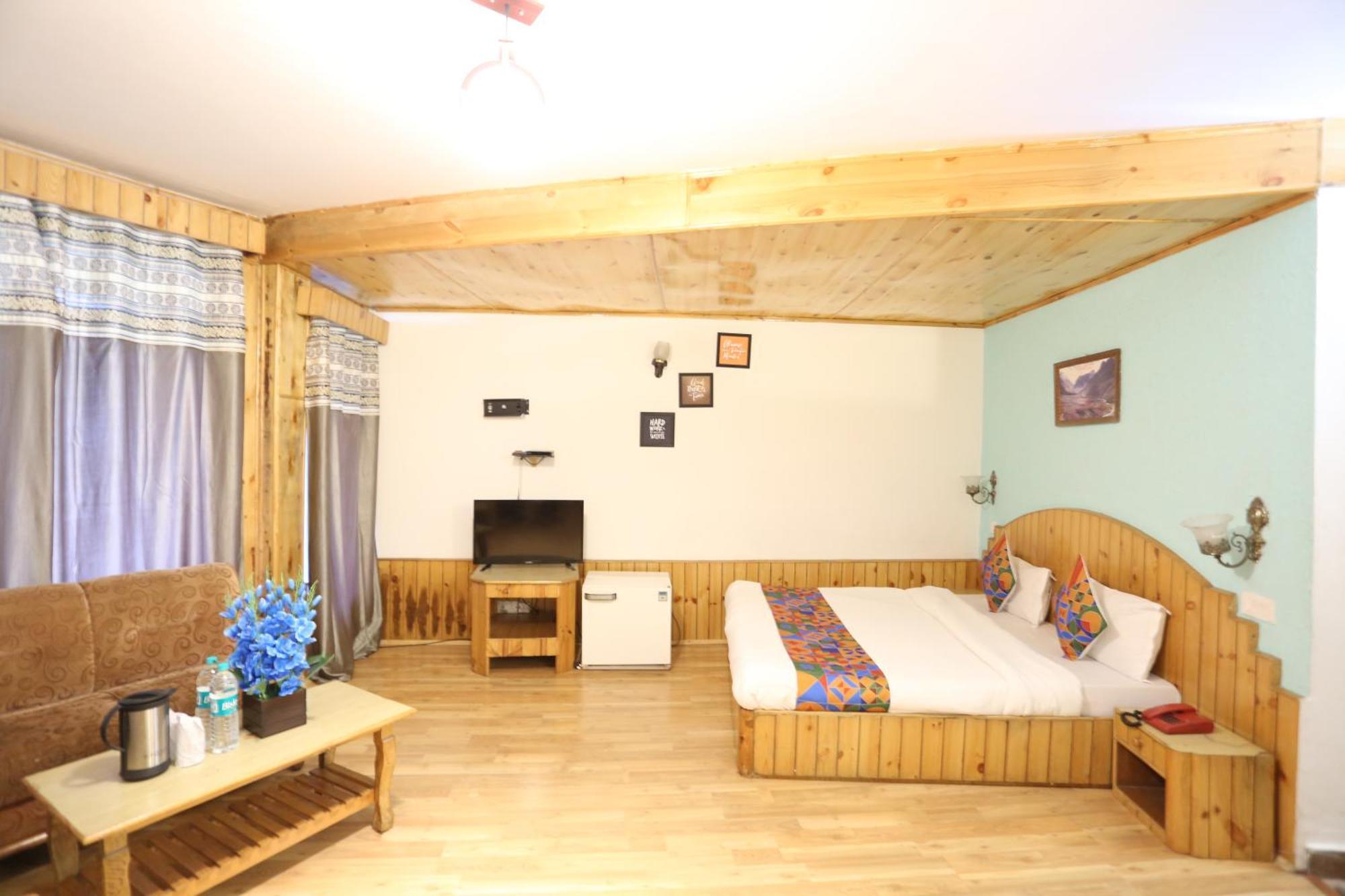 Hotel Surbhi Vashist Luaran gambar