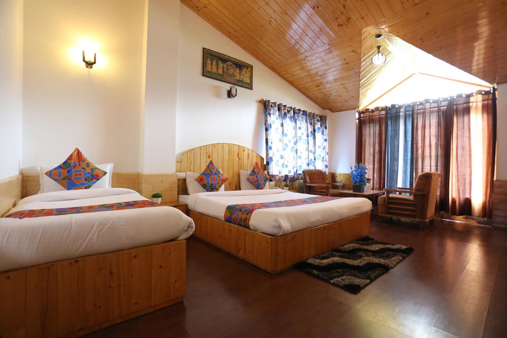 Hotel Surbhi Vashist Luaran gambar