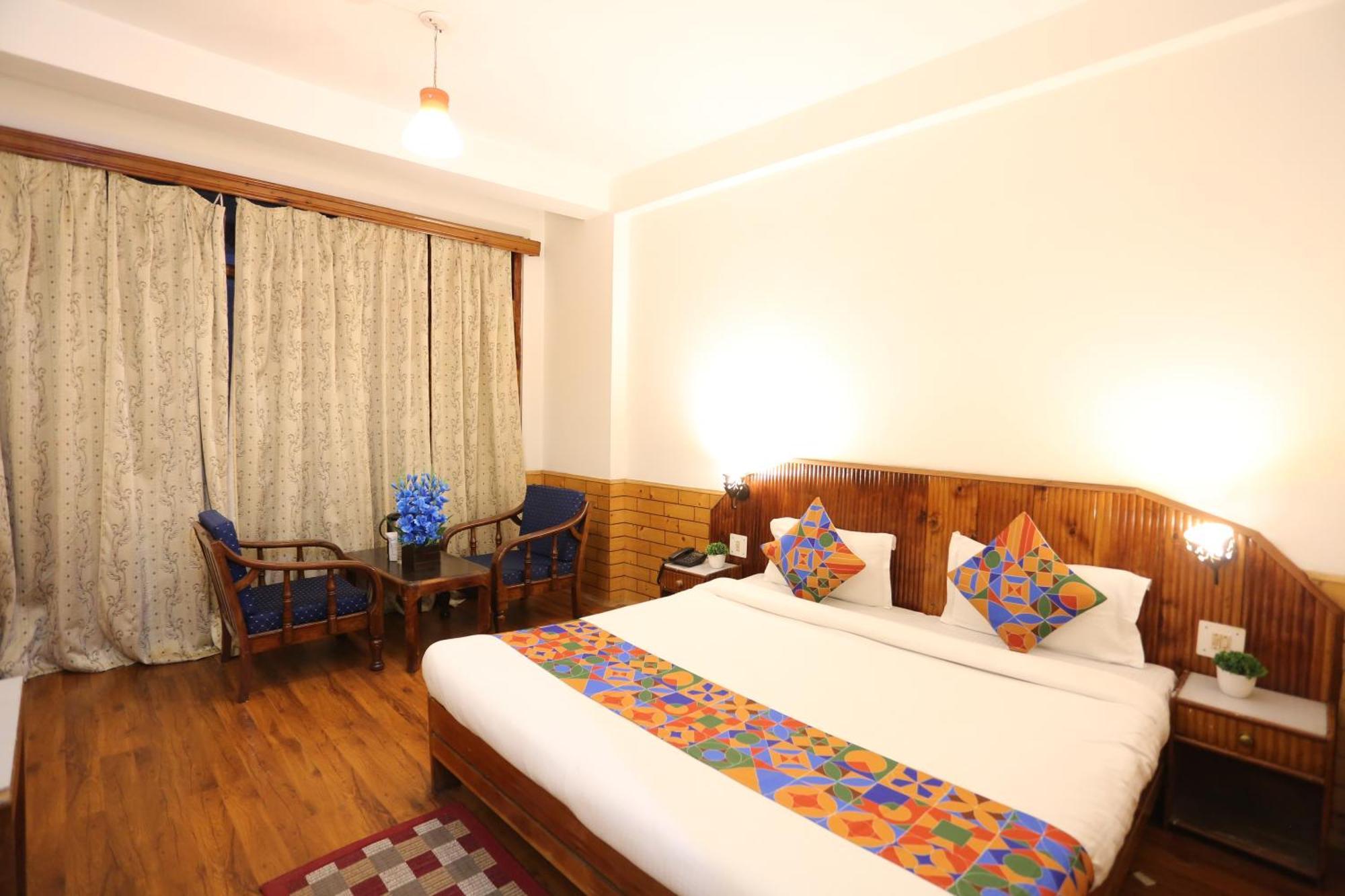 Hotel Surbhi Vashist Luaran gambar
