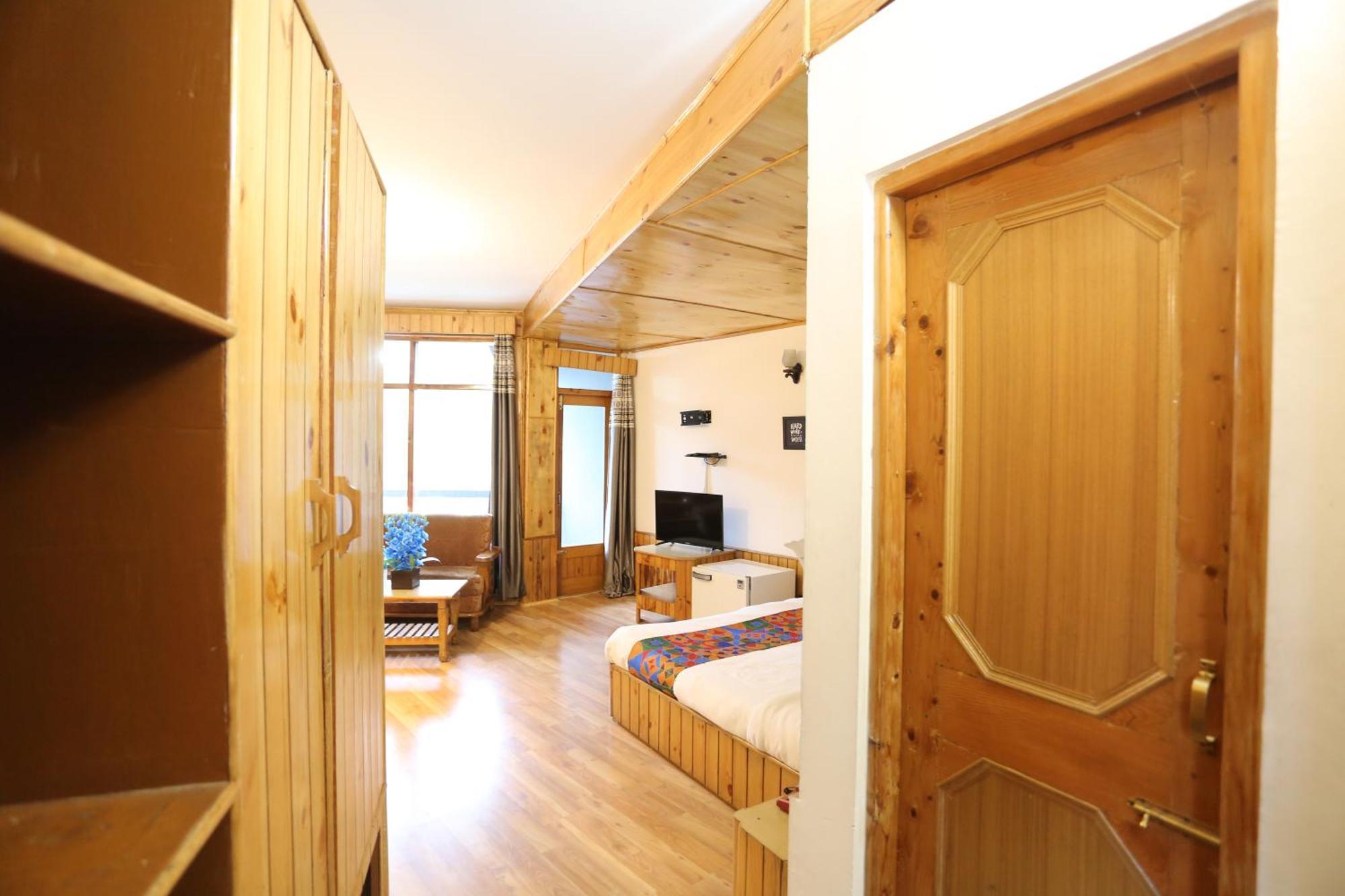 Hotel Surbhi Vashist Luaran gambar
