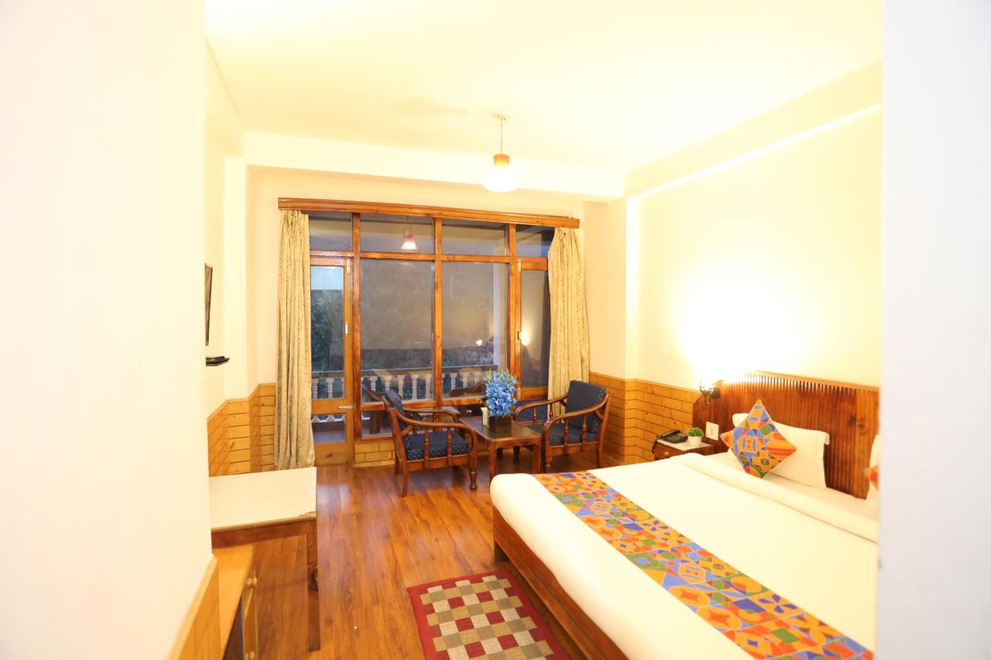 Hotel Surbhi Vashist Luaran gambar
