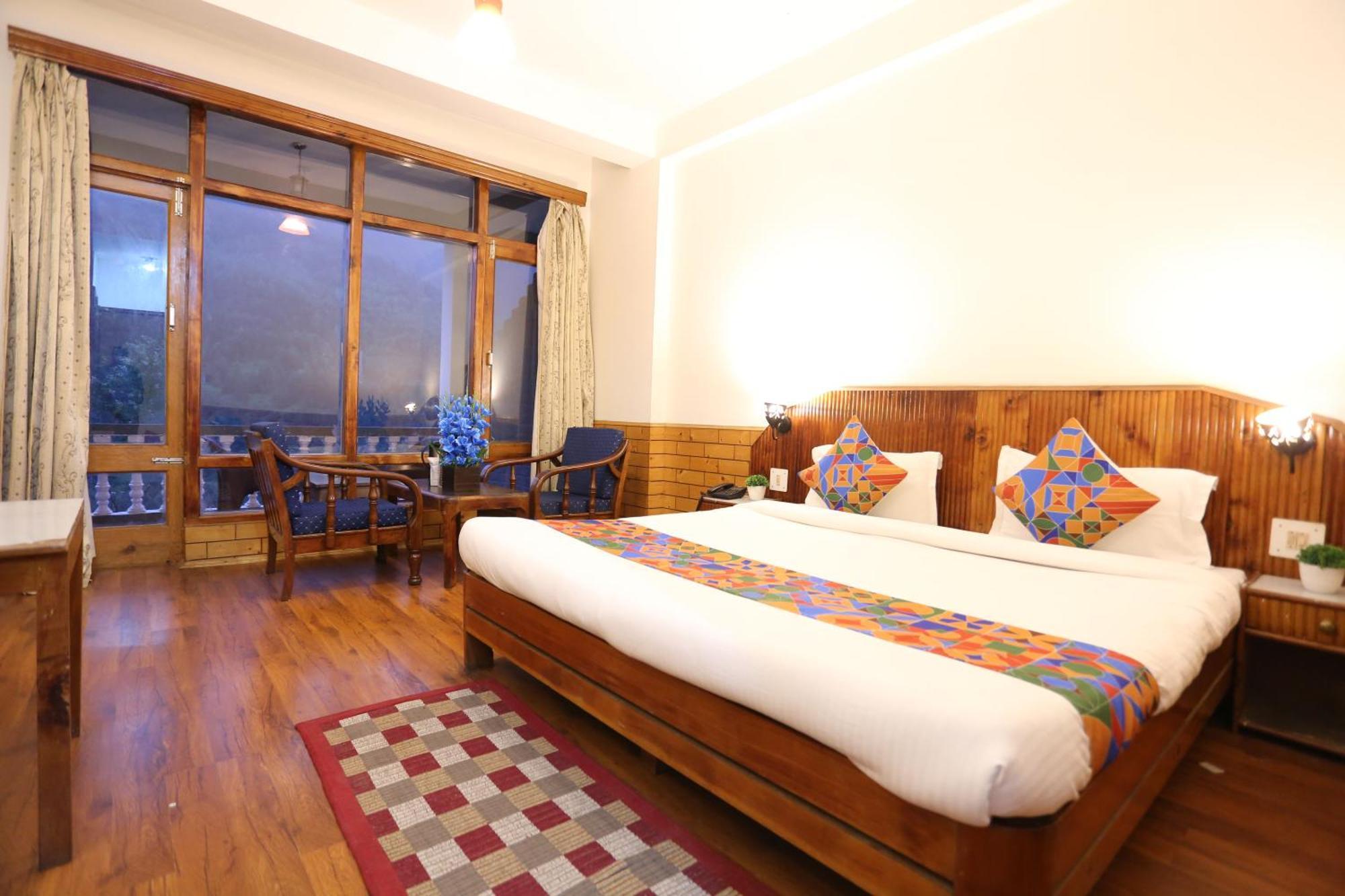 Hotel Surbhi Vashist Luaran gambar